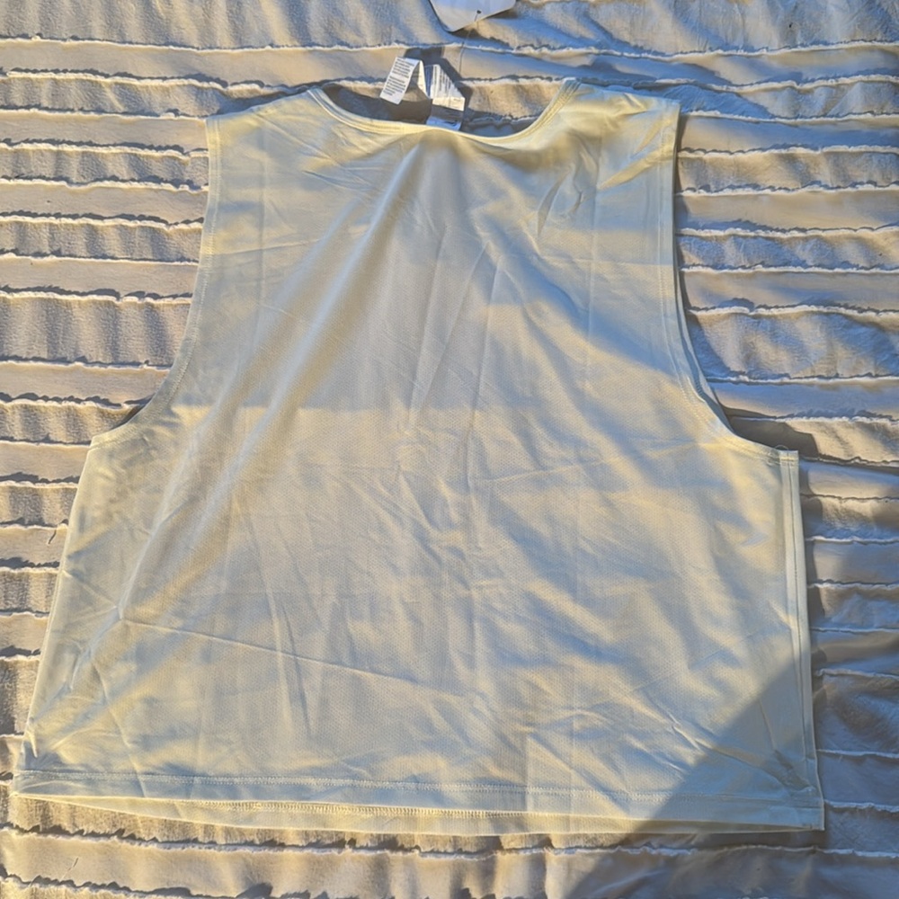 Fabletics Tank - Picture 2 of 3